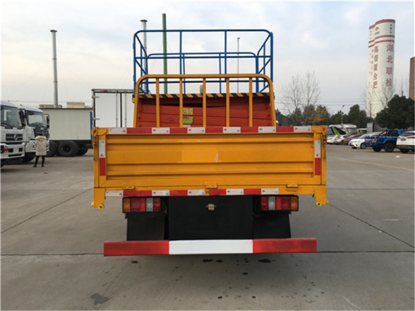 (國六)江鈴10米剪叉式升降平臺高空作業(yè)車